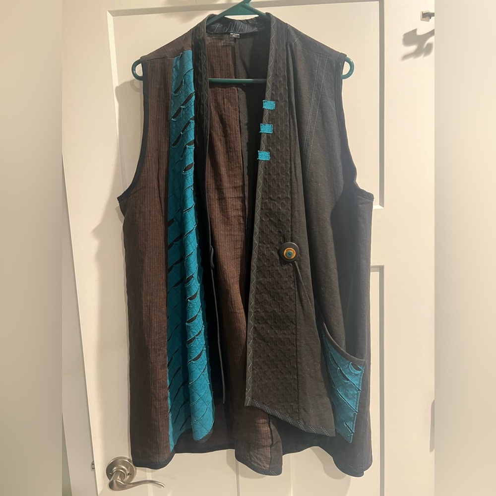Trendy artsy vest - flowy. Two for the price of one. Red and aqua blue